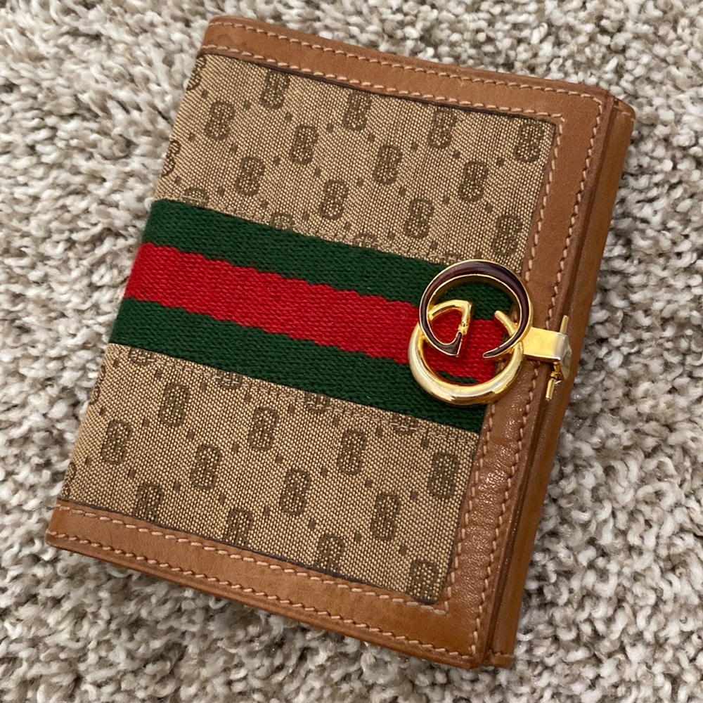 Gucci wallet